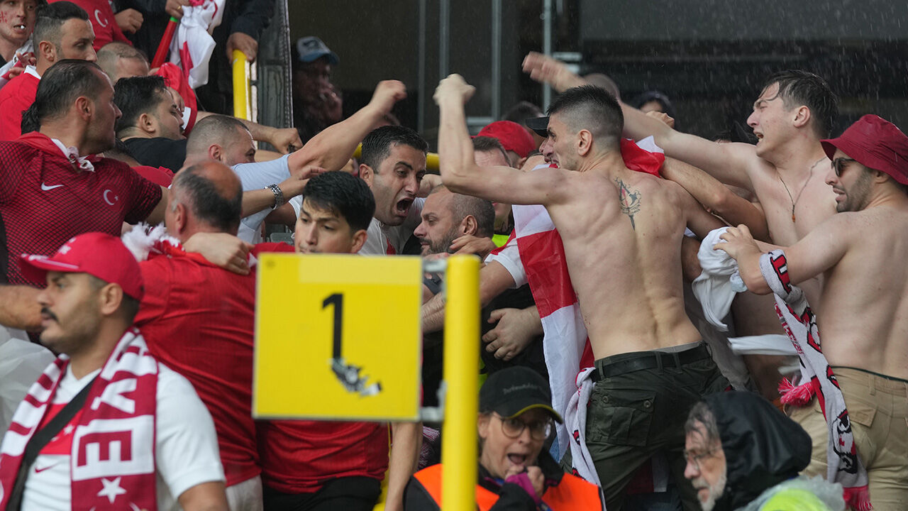 A Milliler EURO 2024'e damga vurdu! İşte Türkiye-Gürcistan maçının öncesi ve sonrası... EURO 2024'e 3 puanla başladık! İşte Türkiye-Gürcistan maçının hikayesi... - 6. Resim