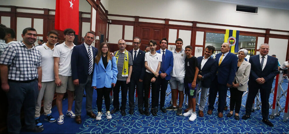 Fenerbahçe Başkanı Ali Koç'un  Fenerbahçe Başkanı Ali Koç'un