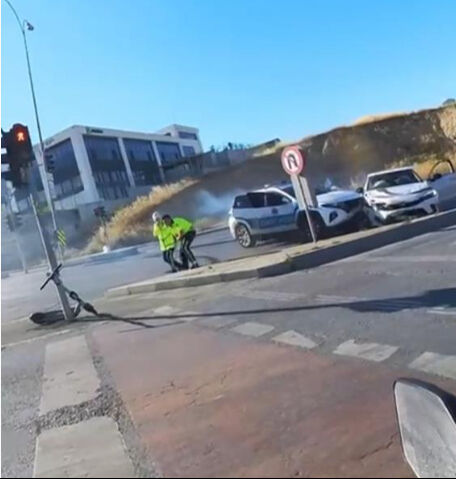 İstanbul'da korsan taksicilik yapan bir sürücü polise çarptı! 6 kişi yaralanırken korsan taksiciye ceza yağdı - 5. Resim