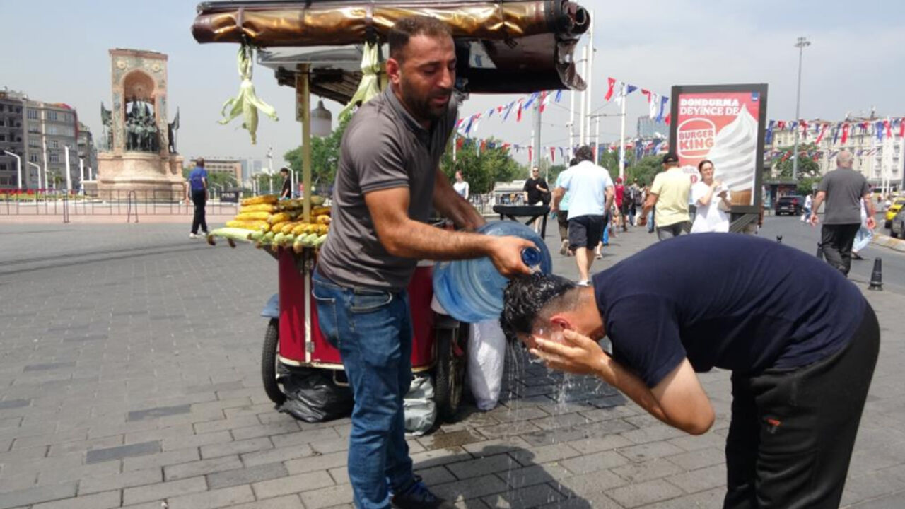 Meteoroloji son raporunu paylaştı! Güneş yakacak, yağmur ıslatacak, göz gözü görmeyecek... - 2. Resim