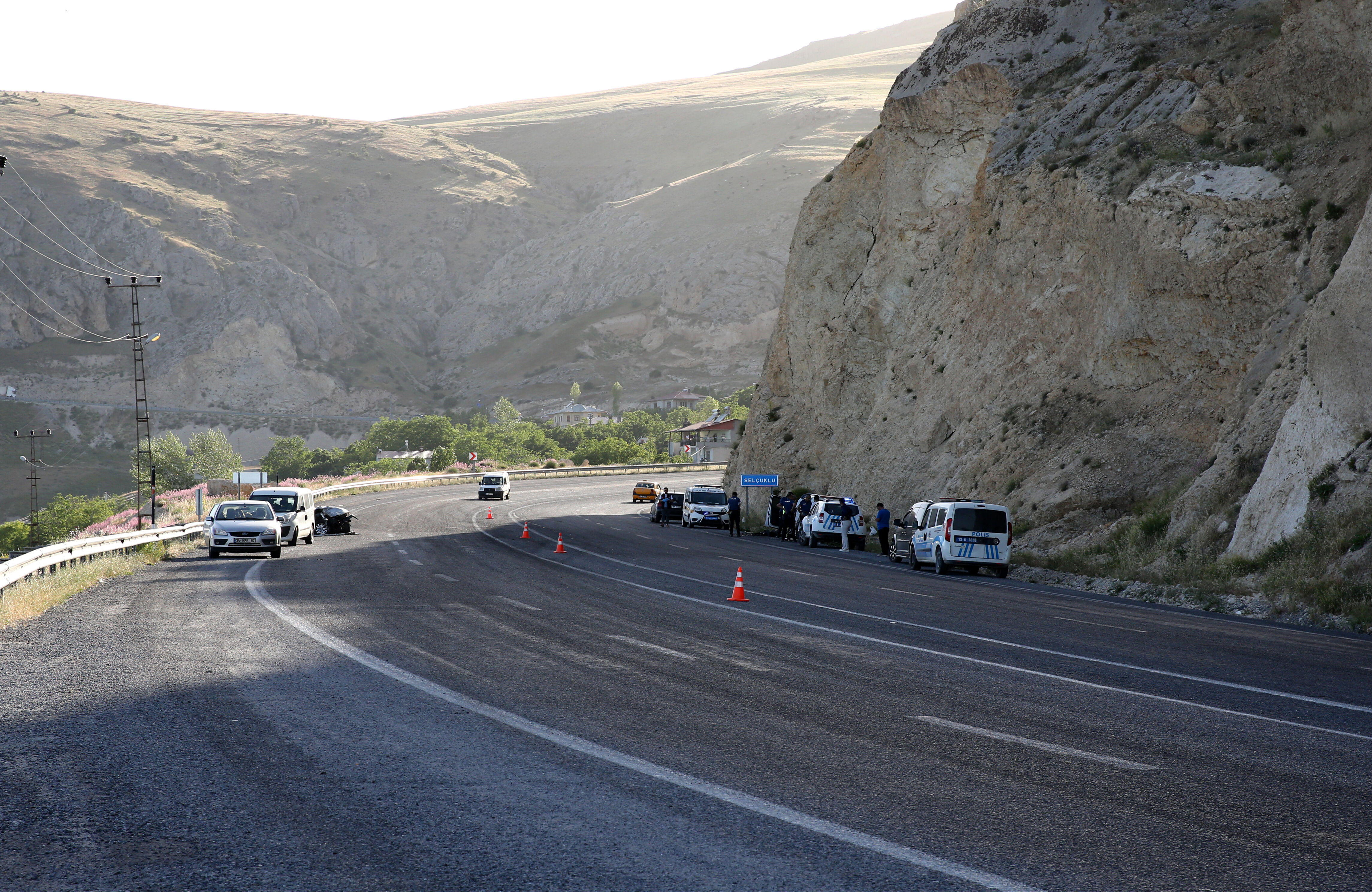 Bitlis'te feci kaza! AK Partili Başkan hayatını kaybetti, 10 kişi de yaralandı - 1. Resim