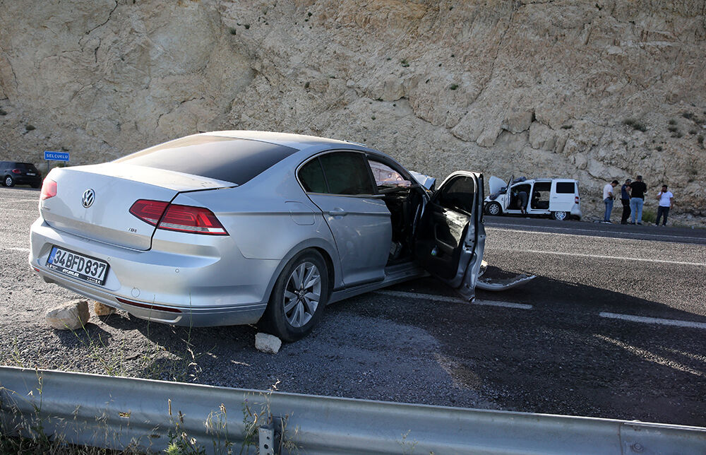 Bitlis'te feci kaza! AK Partili Başkan hayatını kaybetti, 10 kişi de yaralandı - 2. Resim