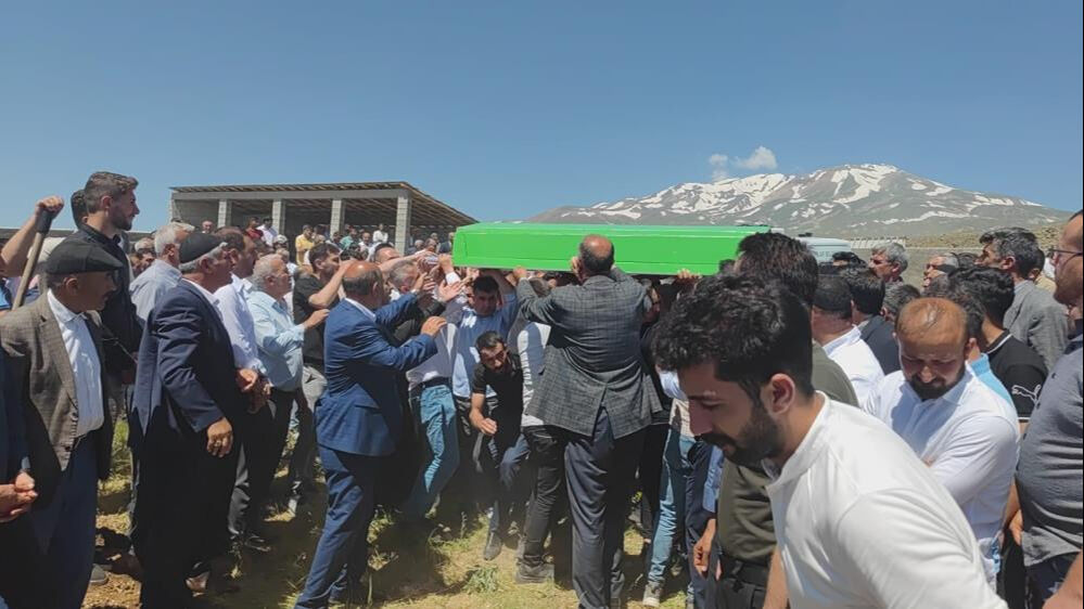 Bitlis'te feci kaza! AK Partili Başkan hayatını kaybetti, 10 kişi de yaralandı - 4. Resim