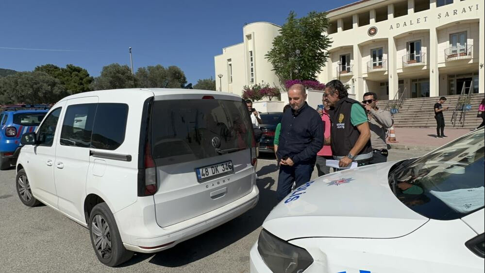 Cumhurbaşkanına hakaretten yargılanan Levent Arkan'ın başka bir dosyası daha ortaya çıktı Cumhurbaşkanına hakaretten yargılanan Levent Arkan'ın başka bir dosyası daha ortaya çıktı - 1. Resim
