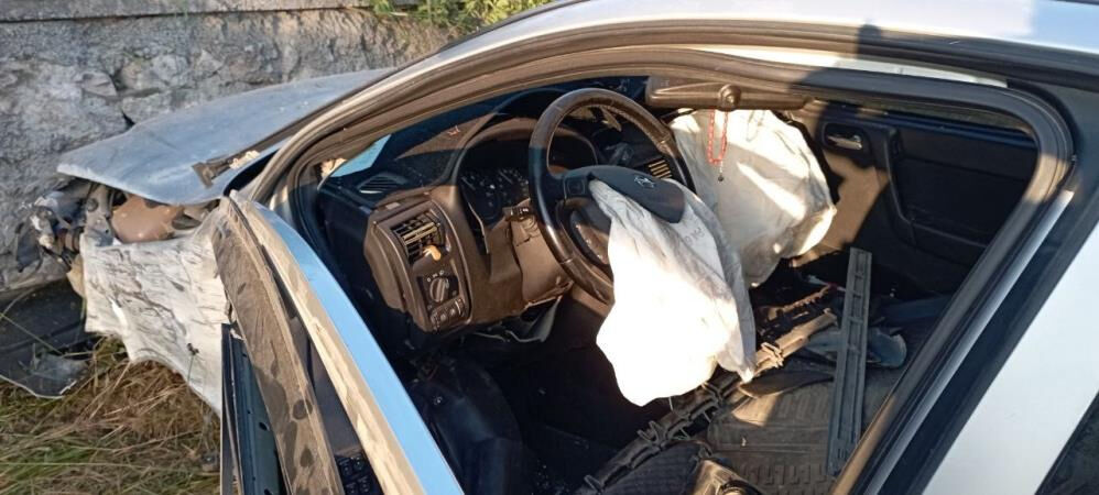 Direksiyon başında uyuyan s&uuml;r&uuml;c&uuml; dehşet sa&ccedil;tı! &Ccedil;ok sayıda yaralı var - 1. Resim