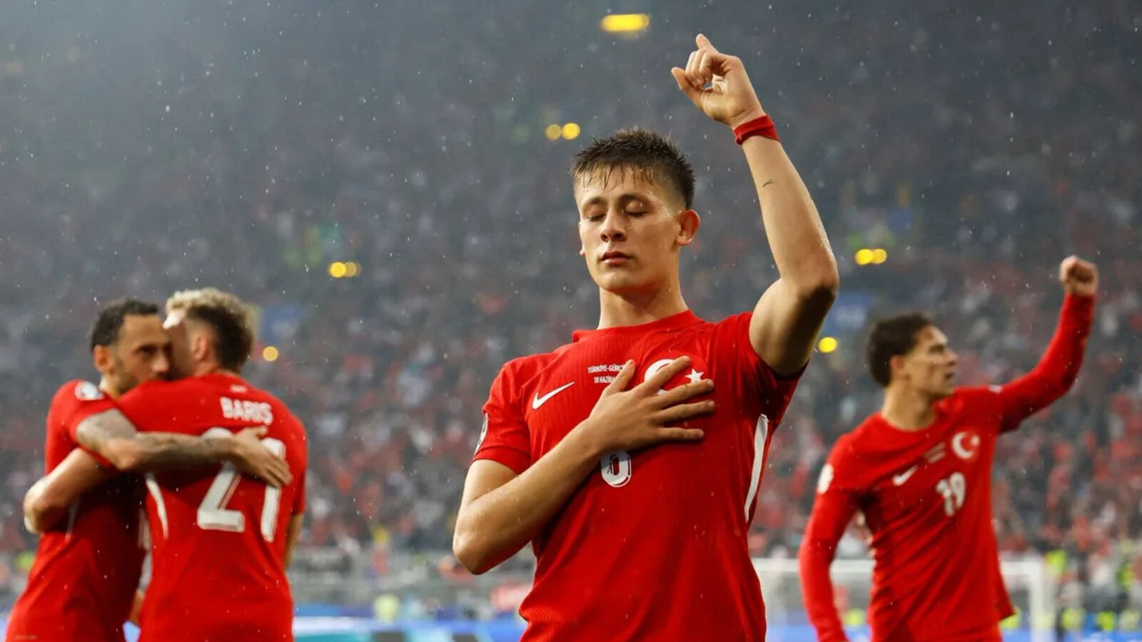 Milli Takım'ın Gürcistan ile oynadığı maçta 'Şort' detayı! 'Allah'tan maç içinde görmedik' - 3. Resim