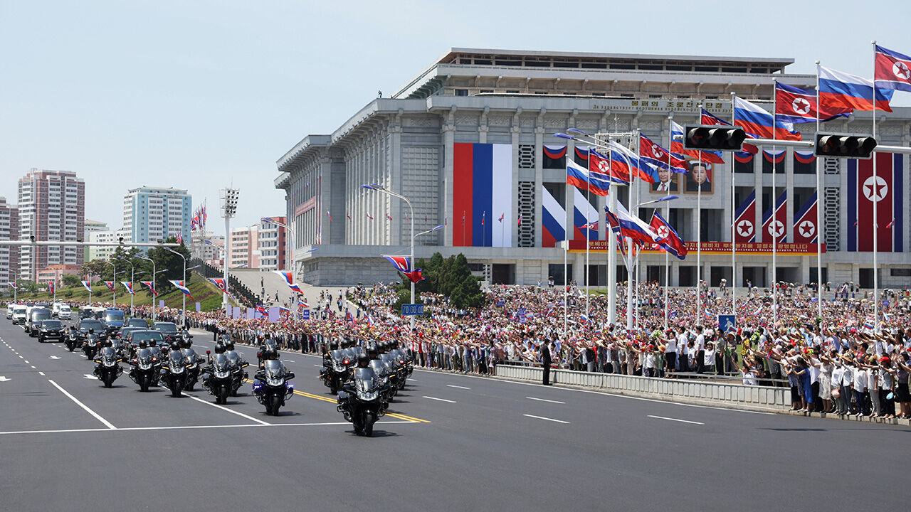 Putin ve Kim Jong Un anlaştı! Rusya ve Kuzey Kore saldırı durumunda yardımlaşacak - 1. Resim