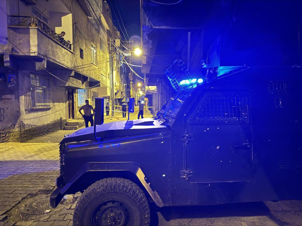 Diyarbakır'da yabancı uyruklu iki grup çatıştı, yaralılar var - 1. Resim