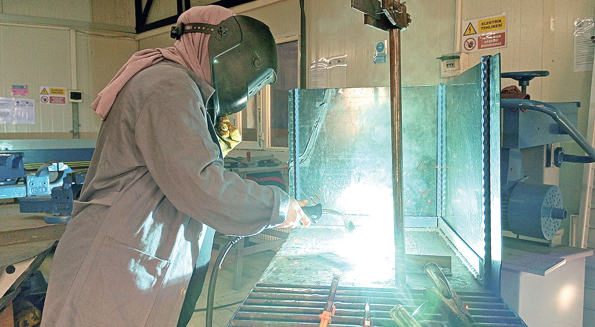 Hayata dokunan üç farklı proje... Kadın, çocuk ve toplum sağlığına iyi gelecek Hayata dokunan üç farklı proje... Kadınlar ustalaşıyor, çocuğa ayıp bitiyor! Terapi ormanları halk sağlığına destek oluyor - 1. Resim