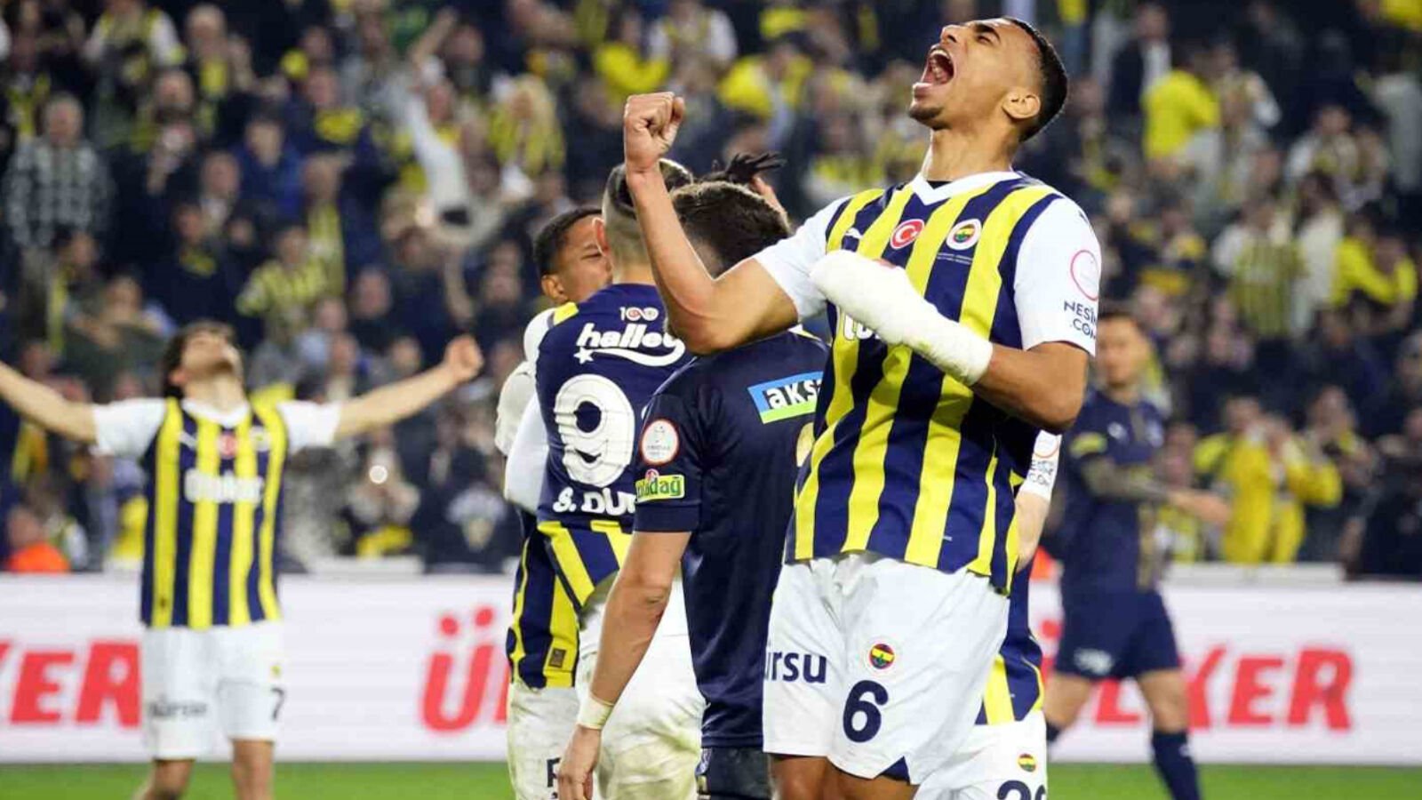 İtalyanlar Djiku için kesenin ağzını açtı! Fenerbahçe'ye önerilen bonservis bedeli ortaya çıktı - 1. Resim