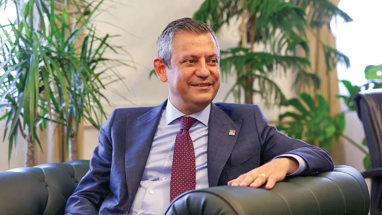 Özgür Özel-Yılmaz Özdil kavgası büyüyor: Sana bu iftiranı yedireceğim Özgür Özel Yılmaz Özdil kavgası büyüyor: Sana bu iftiranı yedireceğim - 1. Resim
