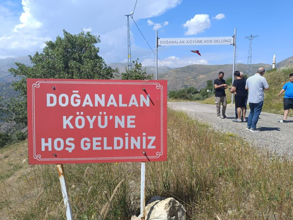 Tunceli Doğanalan köyünde sigaraya savaş açıldı! 4 kişiye büyük baskı var Tunceli Doğanalan köyünde sigaraya savaş açıldı! 4 kişiye büyük baskı var - 5. Resim