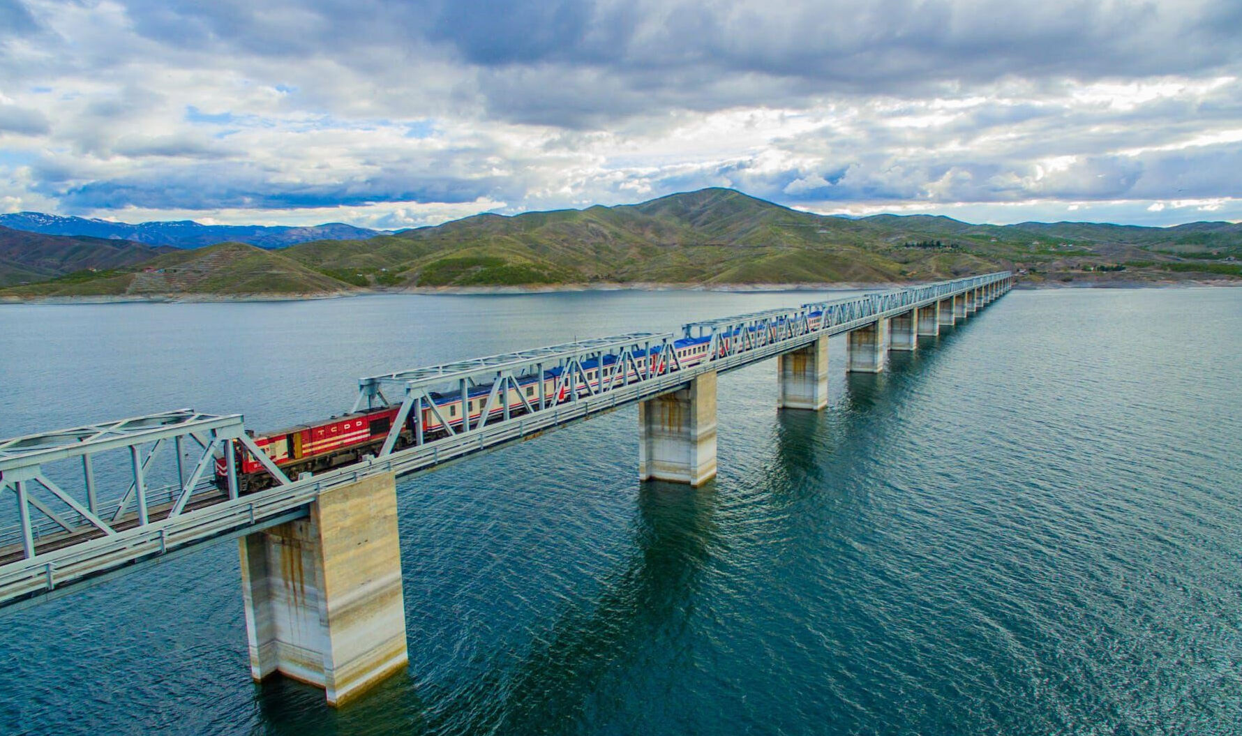 Turistik Tatvan Treni, 24 Haziran'da Ankara'dan yola çıkıyor Turistik Tatvan Treni, 24 Haziran'da Ankara'dan yola çıkıyor - 1. Resim
