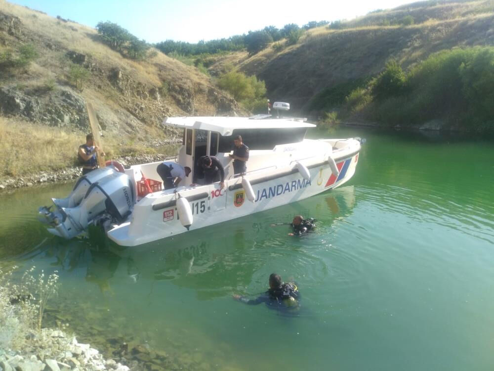 Ailelerin bayramı felakete döndü! Serinlemek isteyen 12 kişi canından oldu Yüzme bilmeden suya girdiler! Serinlemek isteyen 12 kişi canından oldu - 6. Resim
