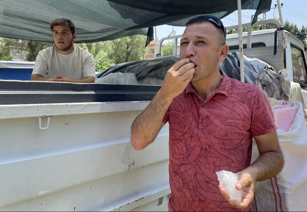 Adanalılar 50 derece hissedilen sıcakla mücadele ediyor! Son çare Toros Dağları'ndan geliyor... Adanalılar 50 derece hissedilen sıcakla mücadele ediyor! Son çare Toros Dağları'ndan geliyor... - 4. Resim