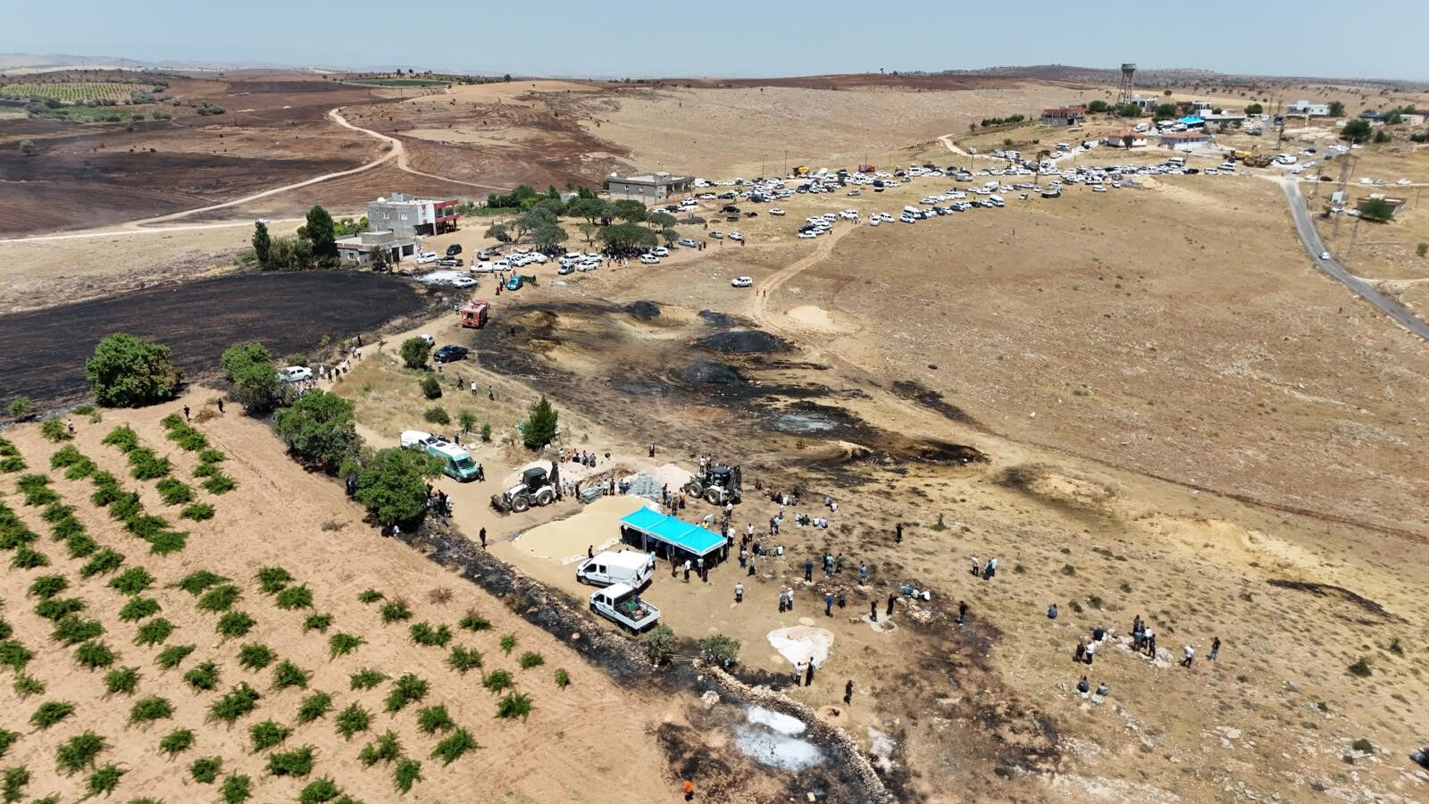 Diyarbakır ve Mardin'deki yangın faciasına 5 milyonluk acil durum ödeneği Diyarbakır ve Mardin'deki yangın faciasına 5 milyonluk acil durum ödeneği - 5. Resim