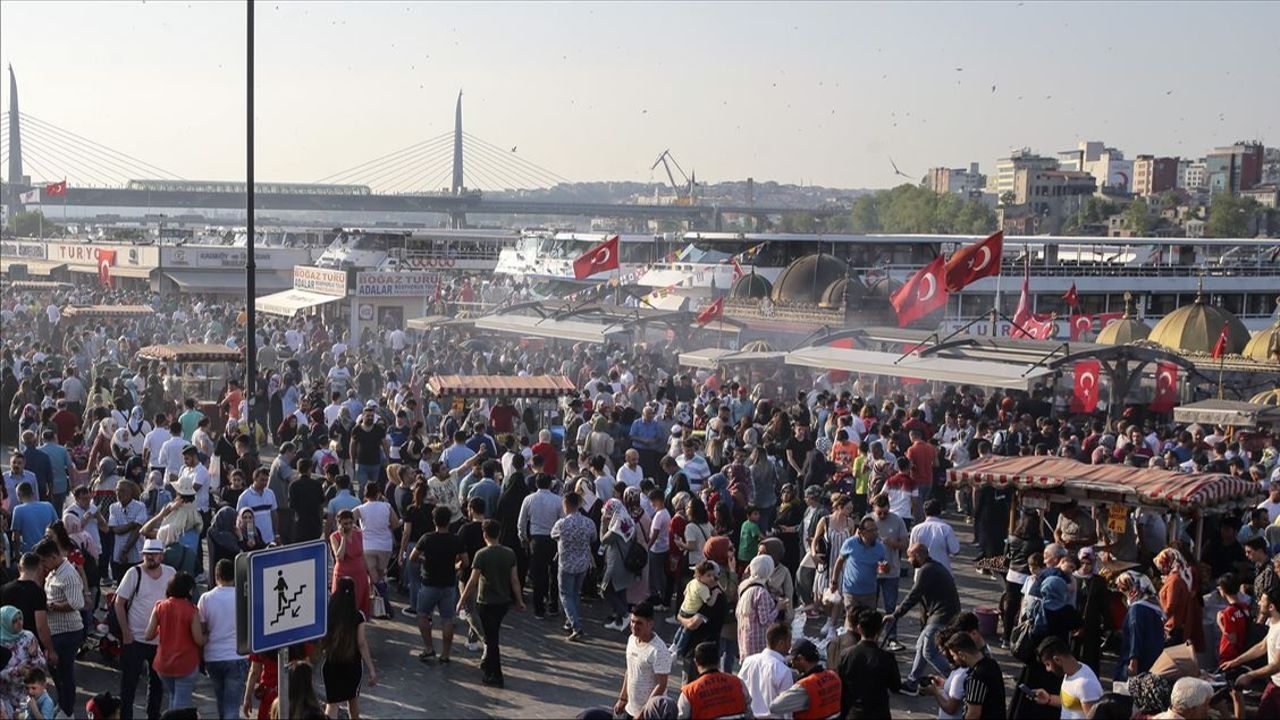 İçişleri Bakanlığı: İstanbul&#039;da 1 milyon 87 bin 17 yabancı var