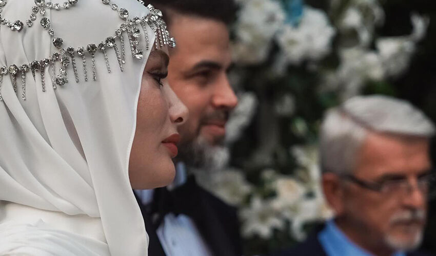 Gamze Özçelik’ten eşi Reshad Strik’in doğum gününe özel paylaşım! Fotoğrafa beğeni yağdı - 1. Resim