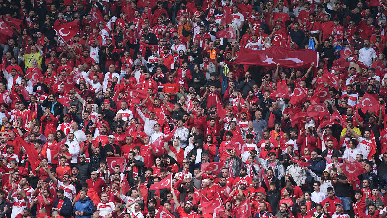 Almanya'daki Türklerin tutkusu Amerikan basınında!  Almanya'daki Türklerin tutkusu Amerikan basınında!