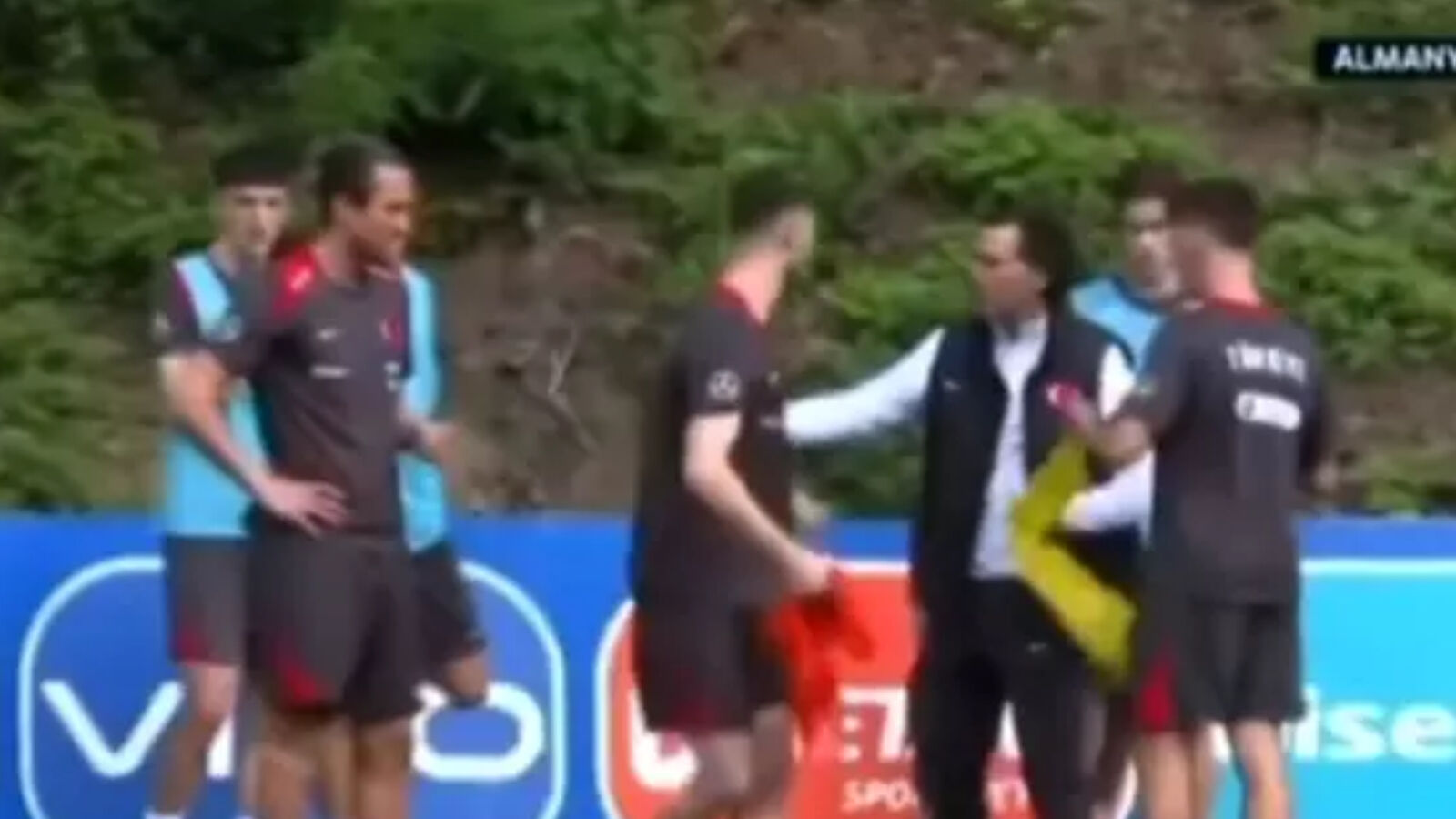 Montella ve Arda Güler arasında ne yaşandı? İşte Türkiye'nin konuştuğu görüntülerin perde arkası - 1. Resim