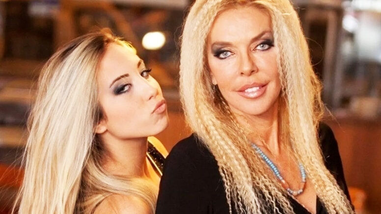 Ölümden dönen Ahu Tuğba'nın kızı anlattı: Doktorları dinlemedi Ölümden dönen Ahu Tuğba'nın kızı anlattı: Doktorları dinlemedi - 2. Resim