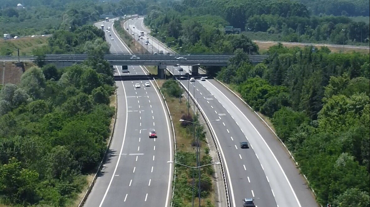 Tatilciler dönüş yolunda! İşte trafiğin yoğun ve akıcı olduğu bölgeler... Tatilciler geri dönüş yolunda! İşte trafiğin yoğun ve akıcı olduğu bölgeler... - 6. Resim
