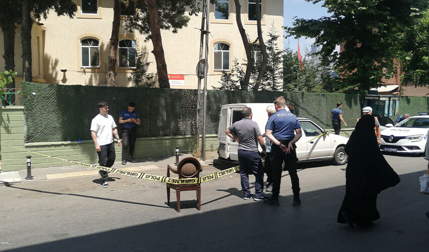 10 yıldır kaldığı ekmek teknesinde ölü bulundu 10 yıldır kaldığı ekmek teknesinde ölü bulundu - 1. Resim