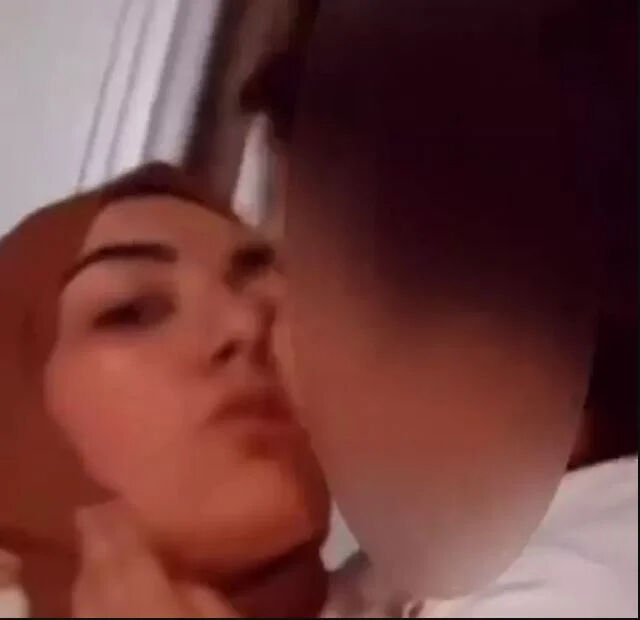 5 yaşındaki kuzenini istismar etmişti! Duygu Özgül Kalebayır tutuklandı 5 yaşındaki kuzenini istismar etmişti! Duygu Özgül Kalebayır gözaltına alındı - 3. Resim