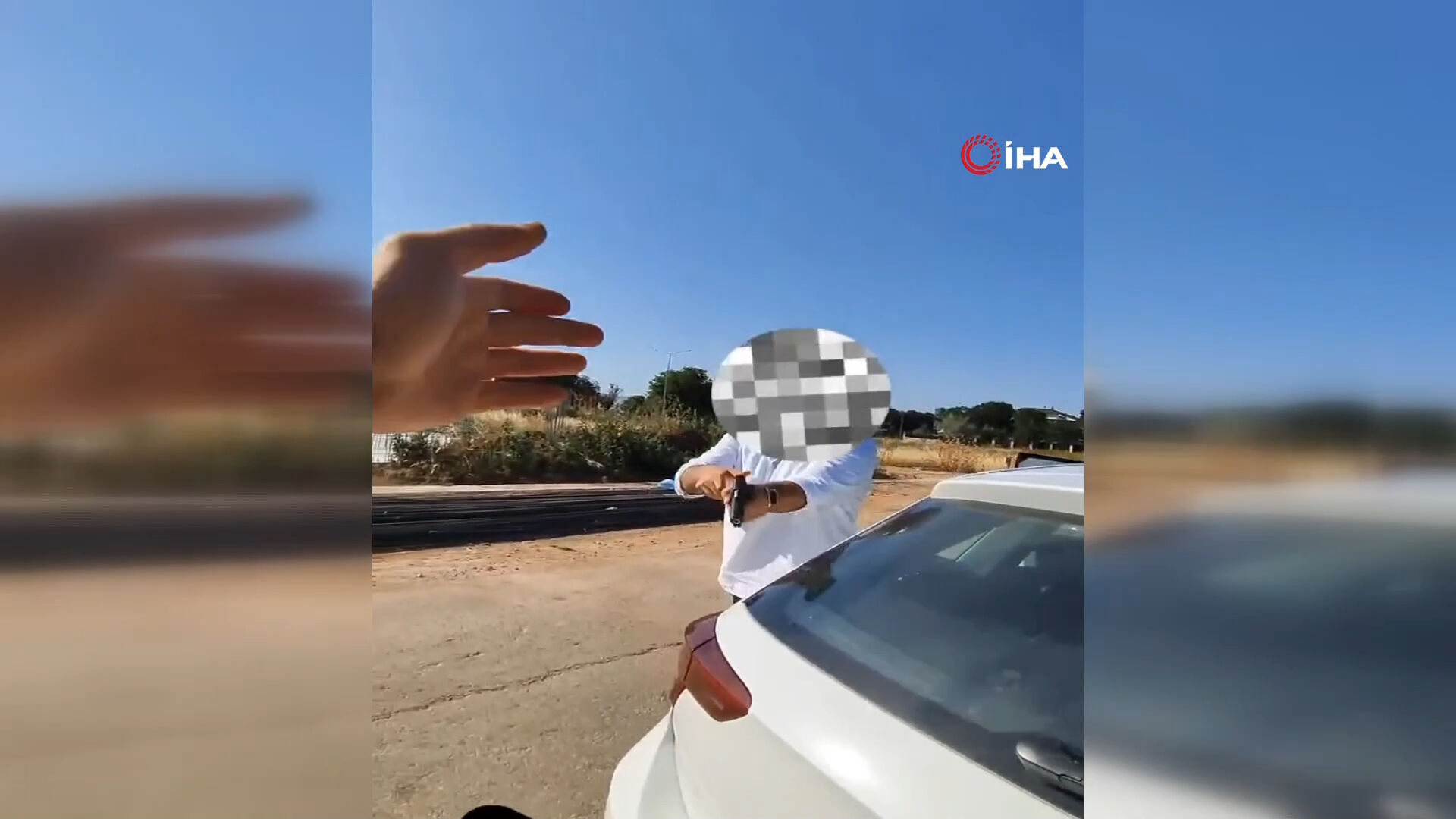 Bursa İnegöl'deki trafik tartışması kurgu çıktı! Takipçi kazanmak için... Bursa İnegöl'deki trafik tartışması kurgu çıktı! Takipçi kazanmak için... - 1. Resim