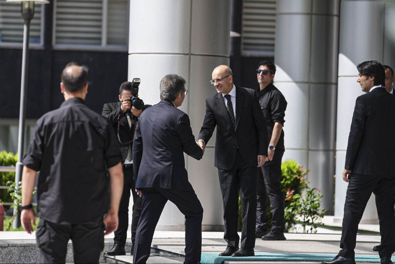 CHP'den Şimşek'le görüşmeye ilişkin ilk açıklama: Asgari ücrete ara zam talep ettik - 1. Resim