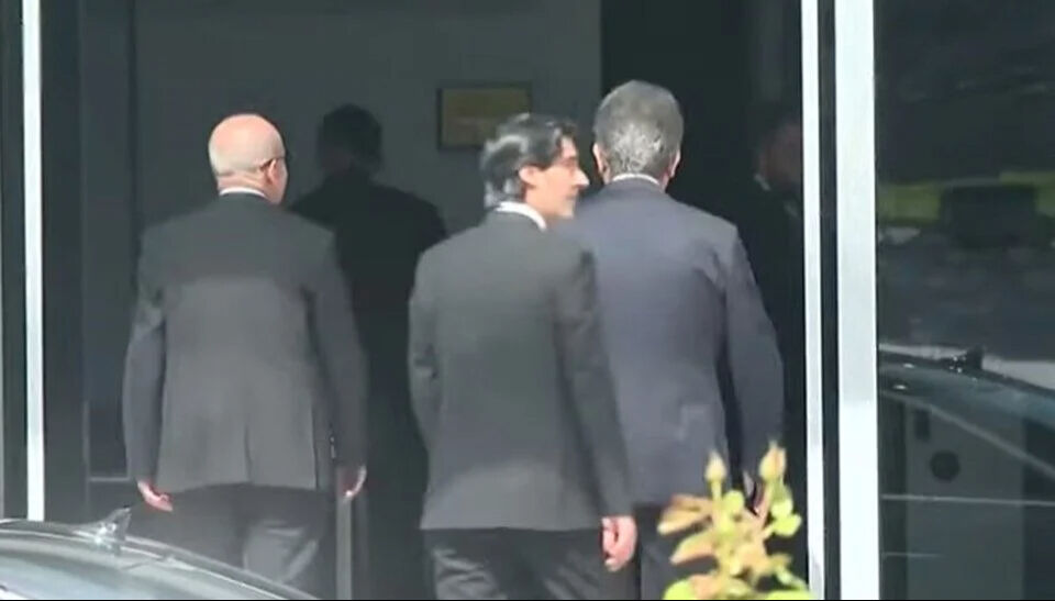 CHP'nin gölge bakanı Yalçın Karatepe'yle Mehmet Şimşek'in görüşmesi 4 saat sürdü CHP'nin gölge bakanı Yalçın Karatepe'yle Mehmet Şimşek'in görüşmesi 4 saat sürdü - 1. Resim