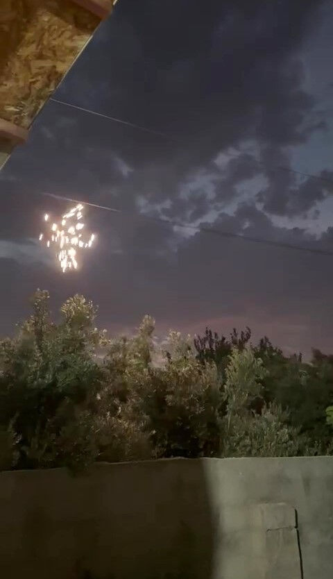 Hatay'da korkutan patlama! Tam zeytinliklerin üzerinde oldu Hatay'da korkutan patlama! Tam zeytinliklerin üzerinde oldu - 1. Resim