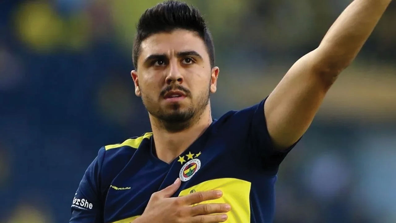 Ozan Tufan Trabzonspor'a transfer olduktan sonra Fenerbahçe lehine attığı 3 Temmuz paylaşımını kaldırdı Ozan Tufan Trabzonspor'a transfer olduktan sonra Fenerbahçe lehine attığı 3 Temmuz paylaşımını kaldırdı - 1. Resim