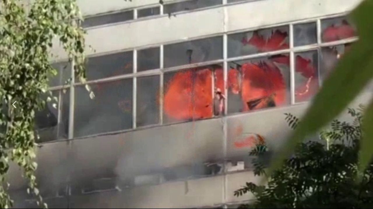Rusya Savunma Bakanlığı Enstitüsü&#039;nde yangın dehşeti! 8 kişi hayatını kaybetti
