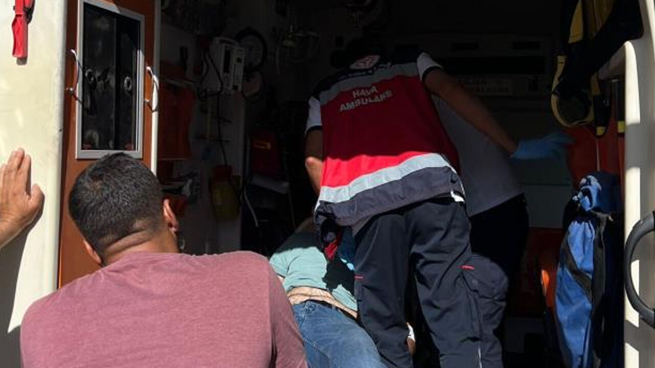 Arı sokan hasta için ambulans helikopter havalandı - 1. Resim