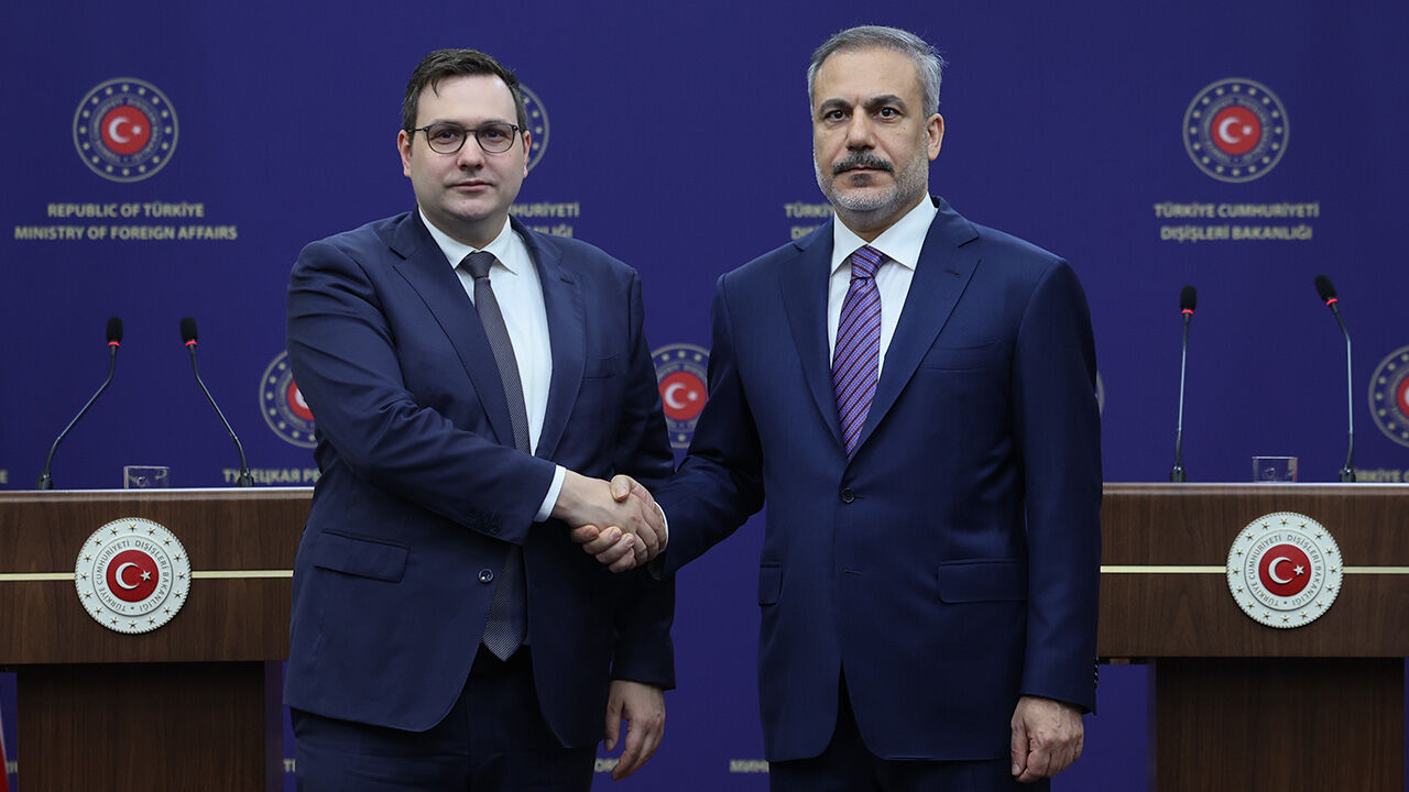 Bakan Fidan tehlikeye dikkat çekti: Rusya-Ukrayna gerilimi daha büyük bir savaşa dönüyor" - 1. Resim