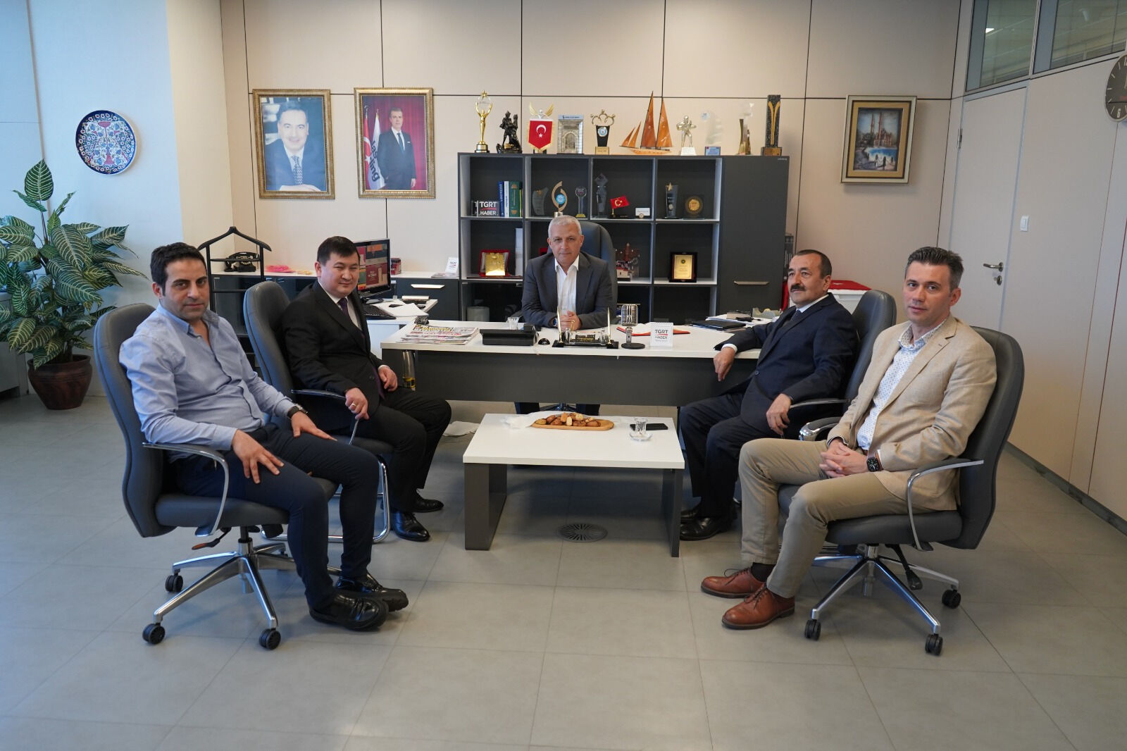 Kazakistan Cumhuriyeti İstanbul Başkonsolosu Nuriddin Amankul'dan İhlas Holding'e ziyaret - 2. Resim