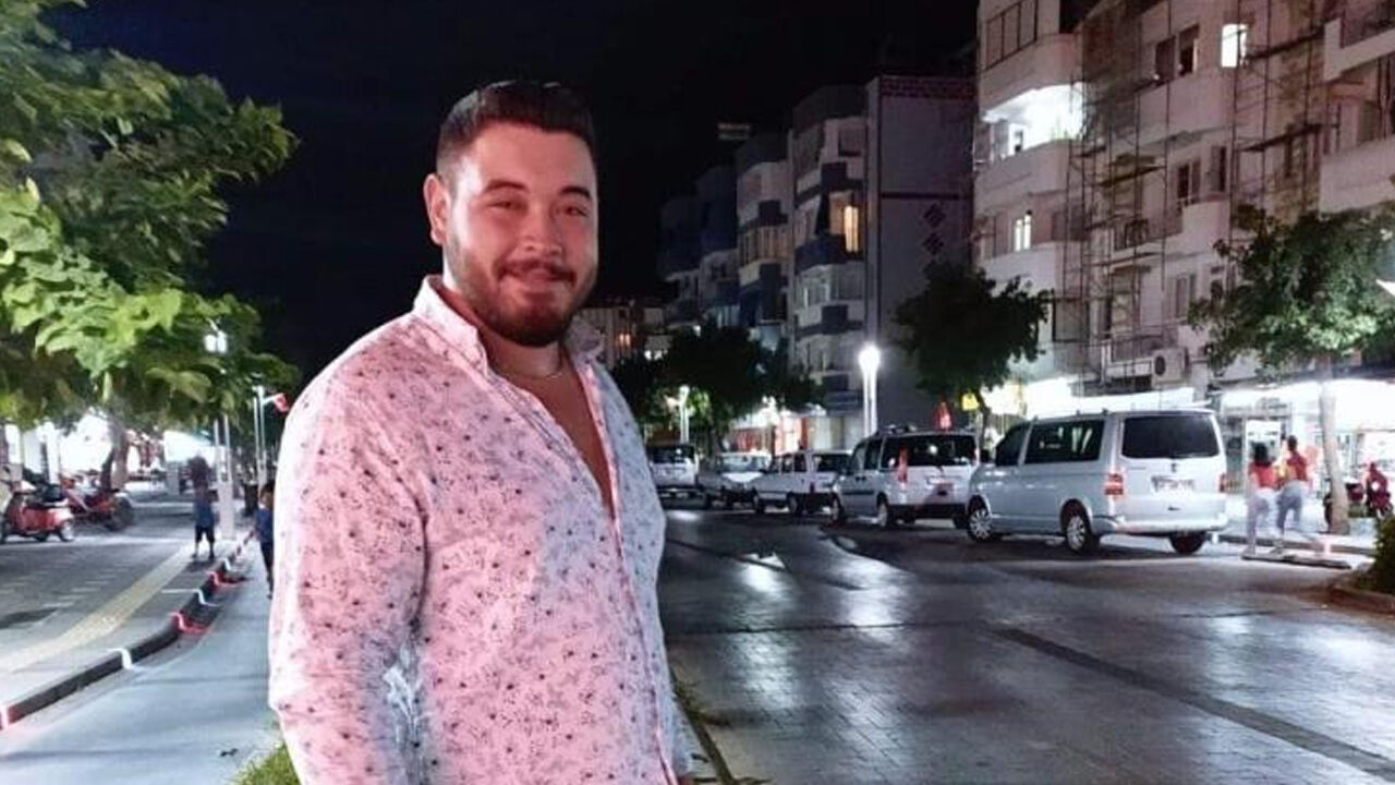 Otomobil tarlaya uçtu, 25 yaşındaki genç hayatını kaybetti - 1. Resim