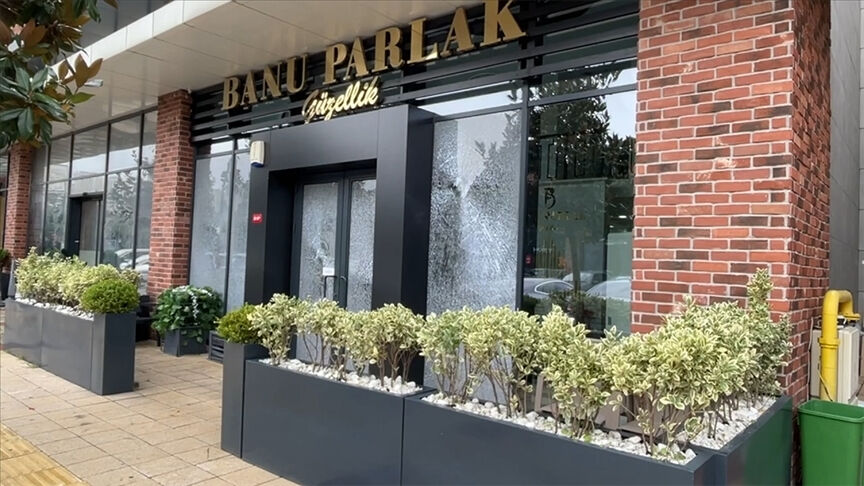 Şarkıcı Banu Parlak'ın güzellik merkezi kurşunlanmıştı... Dilan Polat ve Engin Polat'a beraat kararı - 1. Resim
