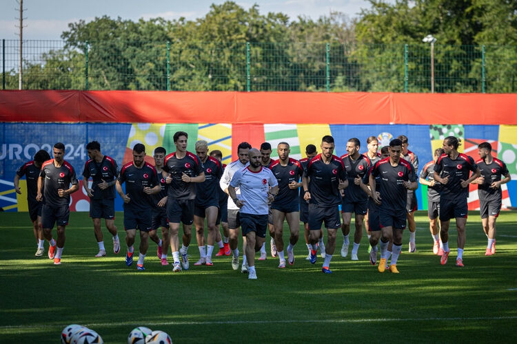 Türkiye, EURO 2024'te 1 puan alması halinde grubu ikinci tamamlayacak - 2. Resim