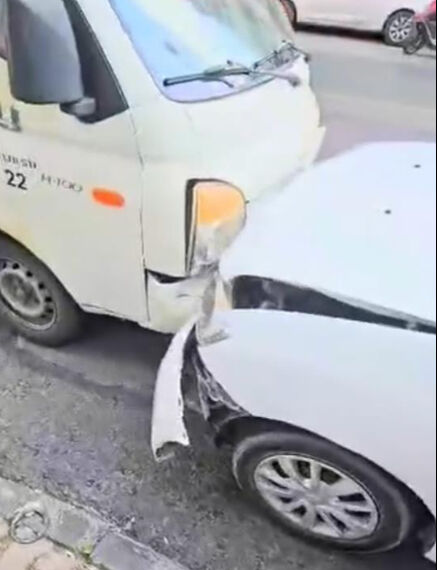 İETT otobüsü 4 araçlık kazaya neden oldu! Şoför hakkında şoke eden iddia - 2. Resim