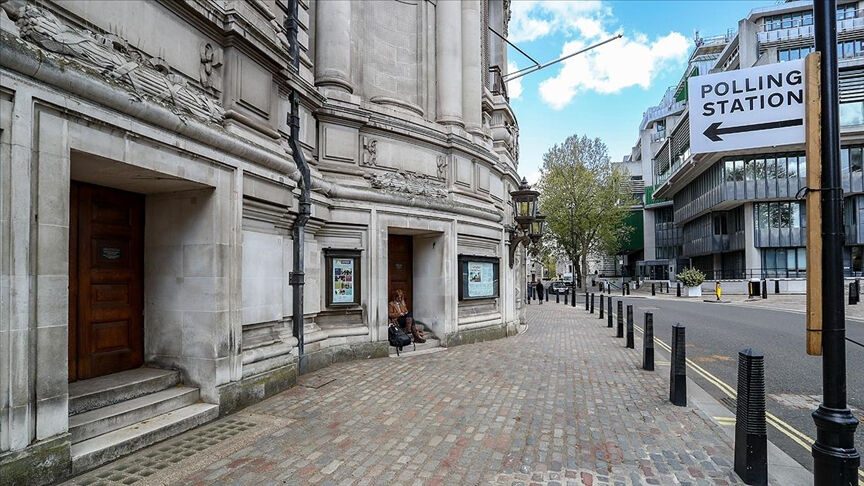 İngiltere'de seçim üzerine bahis oynandı! İskoçya Bakanı itiraf etti İngiltere'de seçim üzerine bahis oynandı! İskoçya Bakanı itiraf etti - 1. Resim