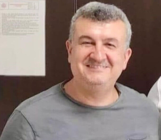 Trafikte korkunç olay! Okul müdür yardımcısı silahla vurularak öldürüldü Trafikte korkunç olay! Okul müdür yardımcısı silahla vurularak öldürüldü - 3. Resim