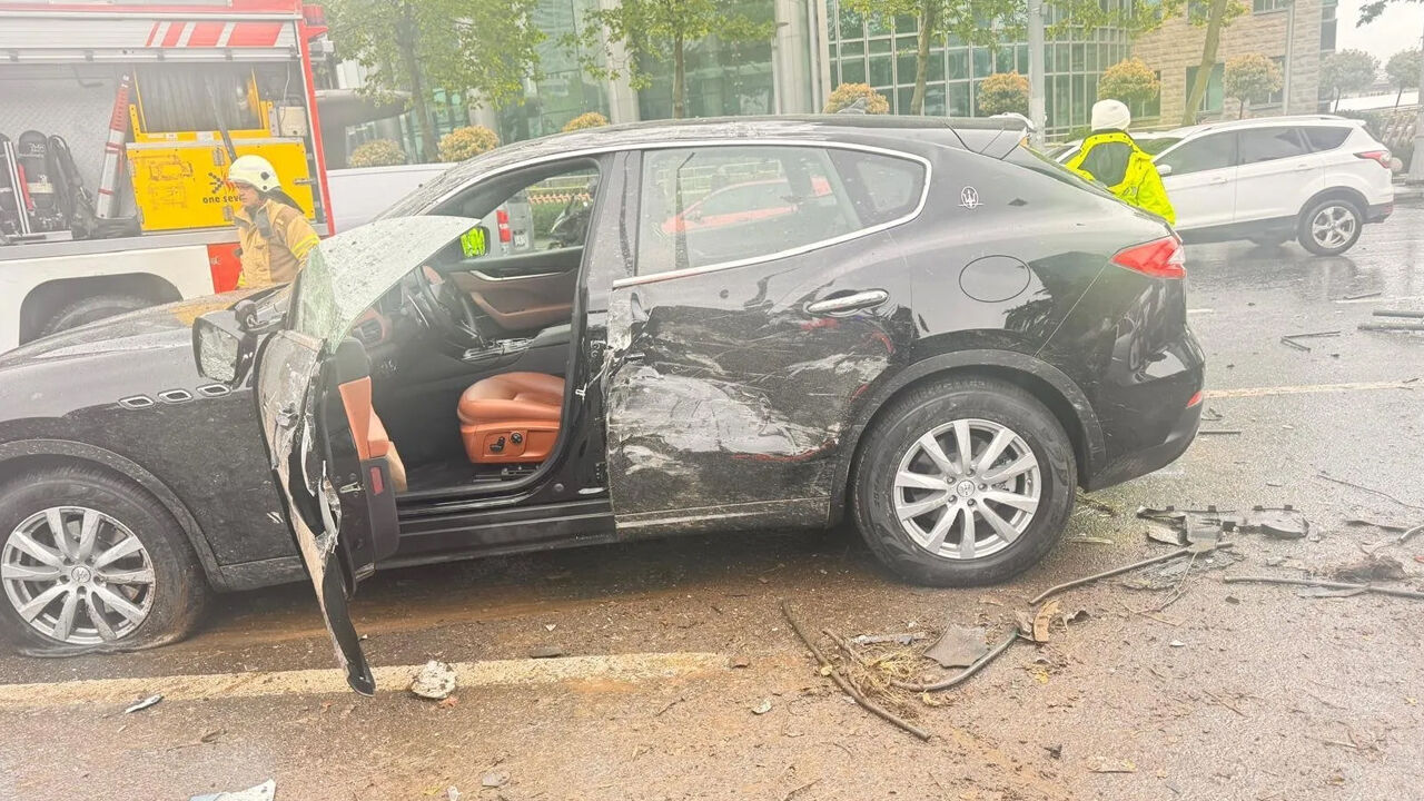 25 milyonluk aracın hava yastığı açılmadı, kazanın ardından böyle isyan etti: Maserati'yi satıp TOGG alacağım - 1. Resim
