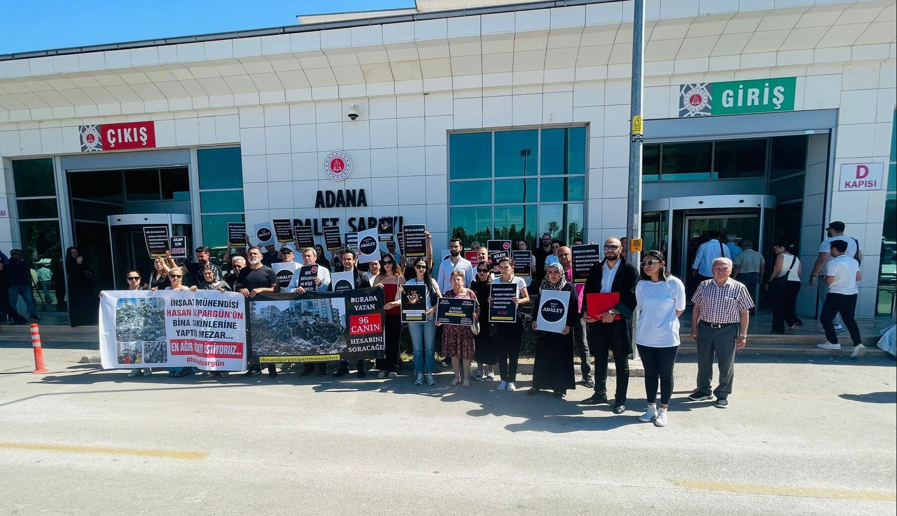 96 kişiye mezar olan Alpargün Apartmanı'nın müteahhidi ağlayarak savunma yaptı: Hastayım tahliye edin - 2. Resim