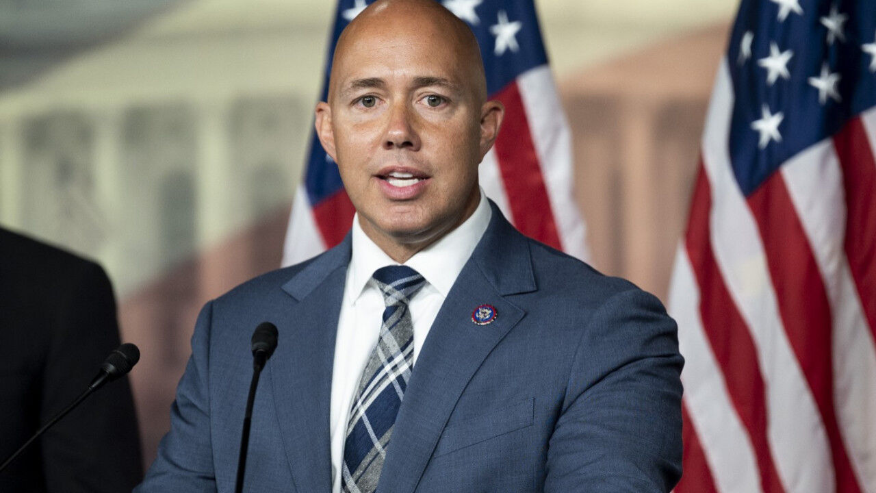 ABD Temsilciler Meclisi Üyesi Brian Mast'ten skandal sözler: En iyi diplomasi Filistinli teröristleri öldürmektir - 2. Resim