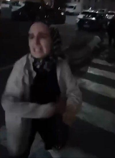 İstanbul'da çökertilen suç örgütünün avukatı polislere saldırdı - 4. Resim