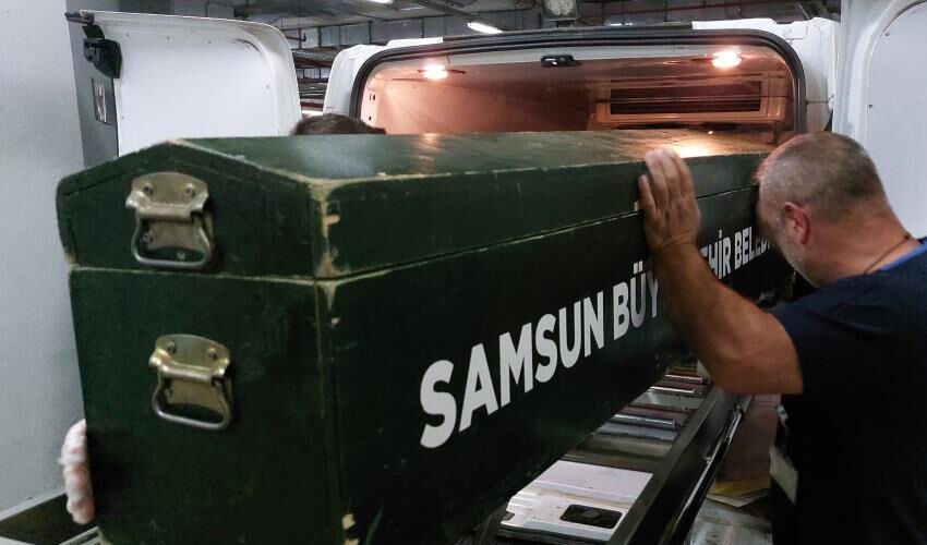 Samsun’da koca dehşeti: Önce eşini bıçakladı, sonra intihar etti - 1. Resim