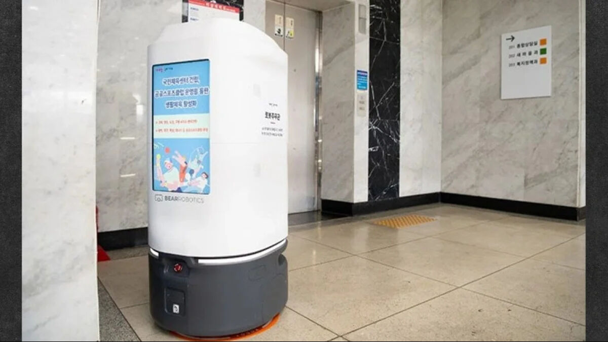 Filmler gerçek oluyor! Memur robot intihar etti... Filmler gerçek oluyor! Memur robot intihar etti... - 1. Resim