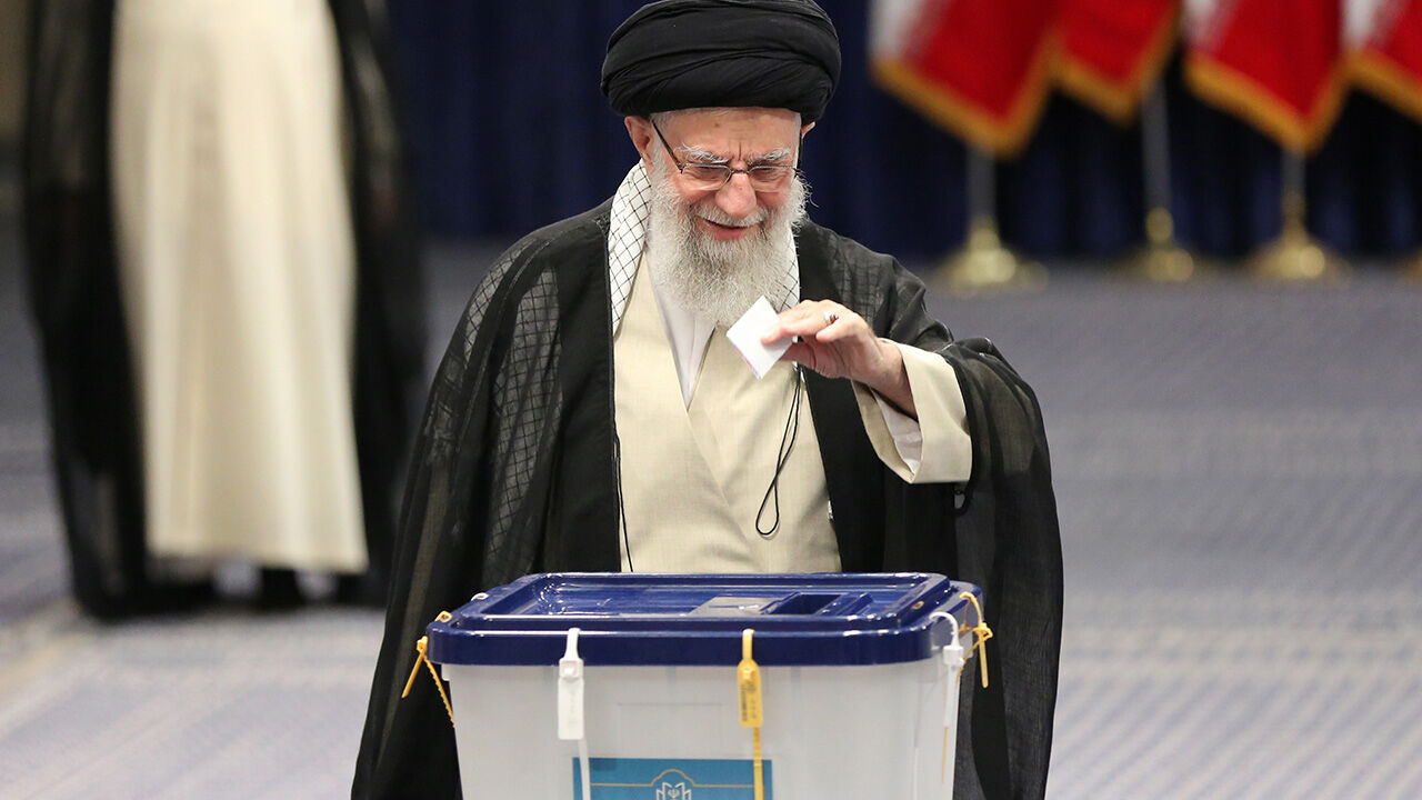 İran seçimlerinde son durum! Ülke bugün sandığa gitti, Reisi’nin koltuğu için dört aday - 2. Resim